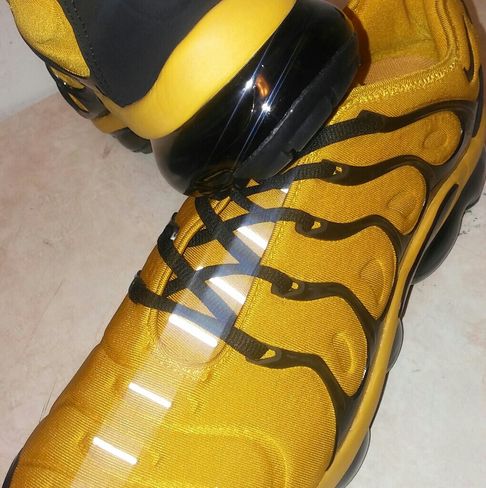 Vapormax Plus